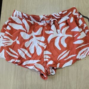 Cute summer shorts size M